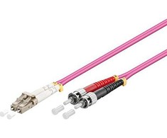„MicroConnect“ jungiamasis laidas LC/UPC – ST/UPC MM 50/125 OM4 5 m (FIB412005-4)