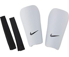 Futbolo apsaugos Nike J Guard-CE SP2162 100 - S