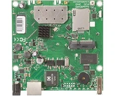 MikroTik RB912UAG-2HPnD | WiFi Maršrutizatorius | 2,4GHz, 1x RJ45 1000Mb/s, 1x miniPCIe