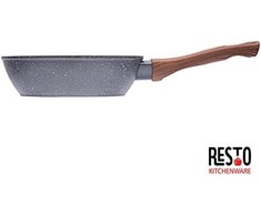„Resto Kitchenware Aquila“ apvali universali keptuvė
