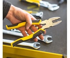 STANLEY CONTROL-GRIP UNIVERSALIOS replės 180mm