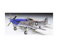Tamiya – Šiaurės Amerikos P-51D Mustang, 1/72, 60749