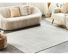 Beliani Lumarko medvilnės kilimas 140 x 200 cm WHENIFRA baltai pilka!