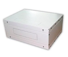 TRITON 19" vientisa spintelė 9U/400mm – išdėstyta PLOKŠČIAUS PAKUOTĖS
