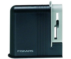 Fiskars Clip-Sharp™ žirklių galąstuvas, virtuvė