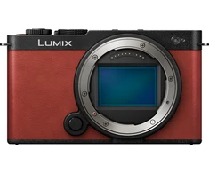 Panasonic Lumix DC-S9 Body (Crimson Raudona)