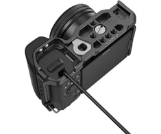 SmallRig 3538 Cage With Grip do Sony ZV-E10