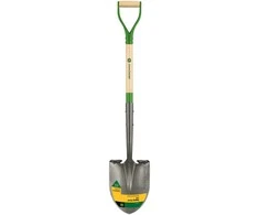 Truper John Deere apvalus kastuvas su mediniu kotu 113 cm ir plienine D formos rankena