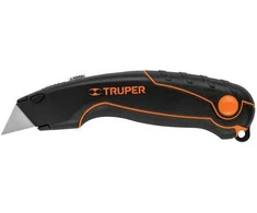 Universalus peilis trapecinėms geležtėms. Gumuotas, papildoma įpjova laidams. Įmontuota dėtuvė geležtėms saugoti 15,3cm Truper®