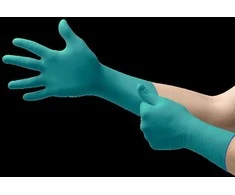 Vienkartinės nitrilinės ir neopreninės pirštinės Ansell Microflex 93-260, M (7,5-8), 50 vnt pakuotėje, tekstūruoti pirštai, žalios, storis 0,20mm.