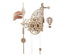 Aero Clock - sieninis laikrodis su švytuokle - mechaninis modelis surinkimui - fanera - 320 elementų - Ugearsmodels 70154