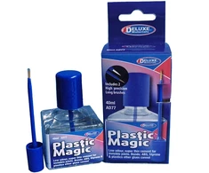 Deluxe Materials Prabangių medžiagų plastiko magija