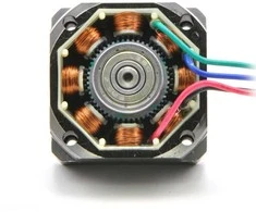 Hibridinis žingsninis variklis SY57STH41-1006A 200 žingsnių/aps.5.7V/1A/0.41Nm – Pololu 1476