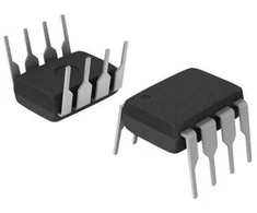 Oem Komparatorius LM393P – dviejų kanalų analoginis LM393N – THT – DIP8