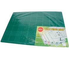Usorteret Oem Pjaustymo lenta 45x30cm 3mm žalia