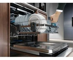 60 cm. pločio įmontuojama indaplovė su"ComfortLift" Electrolux EEC87400W