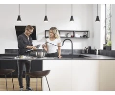 Virtuvinis maišytuvas su ištraukiama žarna Hansgrohe Talis M54 72801670 (juodas matinis)