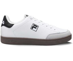 Fila Holdings Fila bateliai