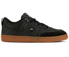K-Swiss bateliai