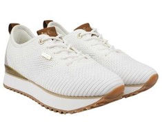 Lee Cooper bateliai