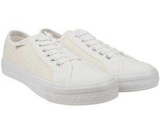 Lee Cooper bateliai