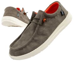 Lee Cooper bateliai