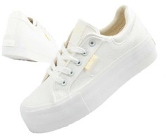 Lee Cooper bateliai