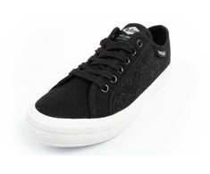 Lee Cooper bateliai