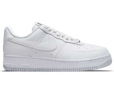 Nike bateliai