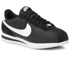 Nike bateliai