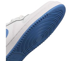 Nike bateliai