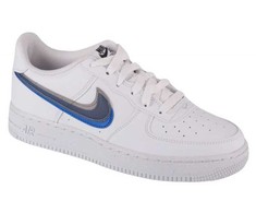 Nike bateliai