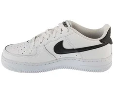 Nike bateliai