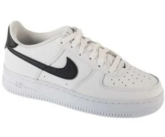 Nike bateliai