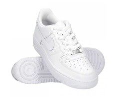 Nike bateliai