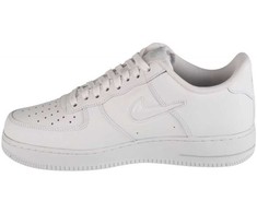 Nike bateliai