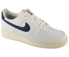 Nike bateliai