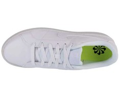 Nike bateliai
