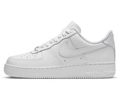 Nike bateliai