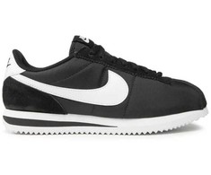 Nike bateliai