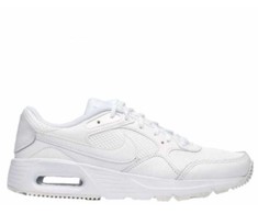 Nike bateliai