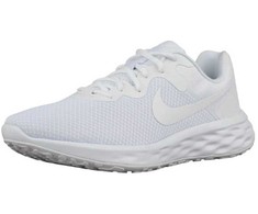 Nike bateliai
