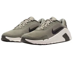 Nike bateliai