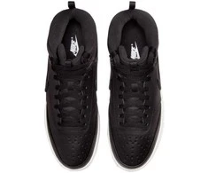 Nike bateliai