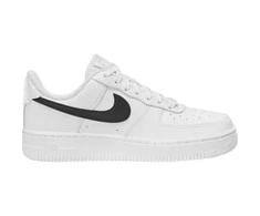Nike bateliai