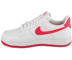 Nike bateliai
