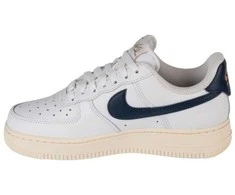 Nike bateliai
