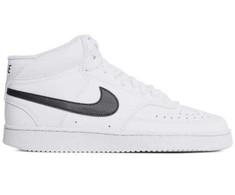 Nike bateliai