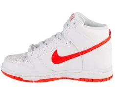 Nike bateliai