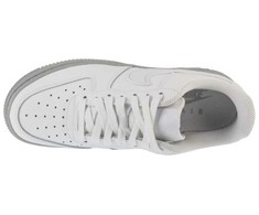 Nike bateliai